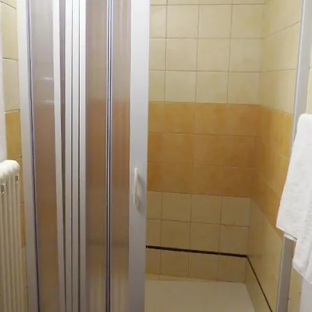 Apartamento Lo Gnomo Sotto Al Glicine Châtillon Exterior foto