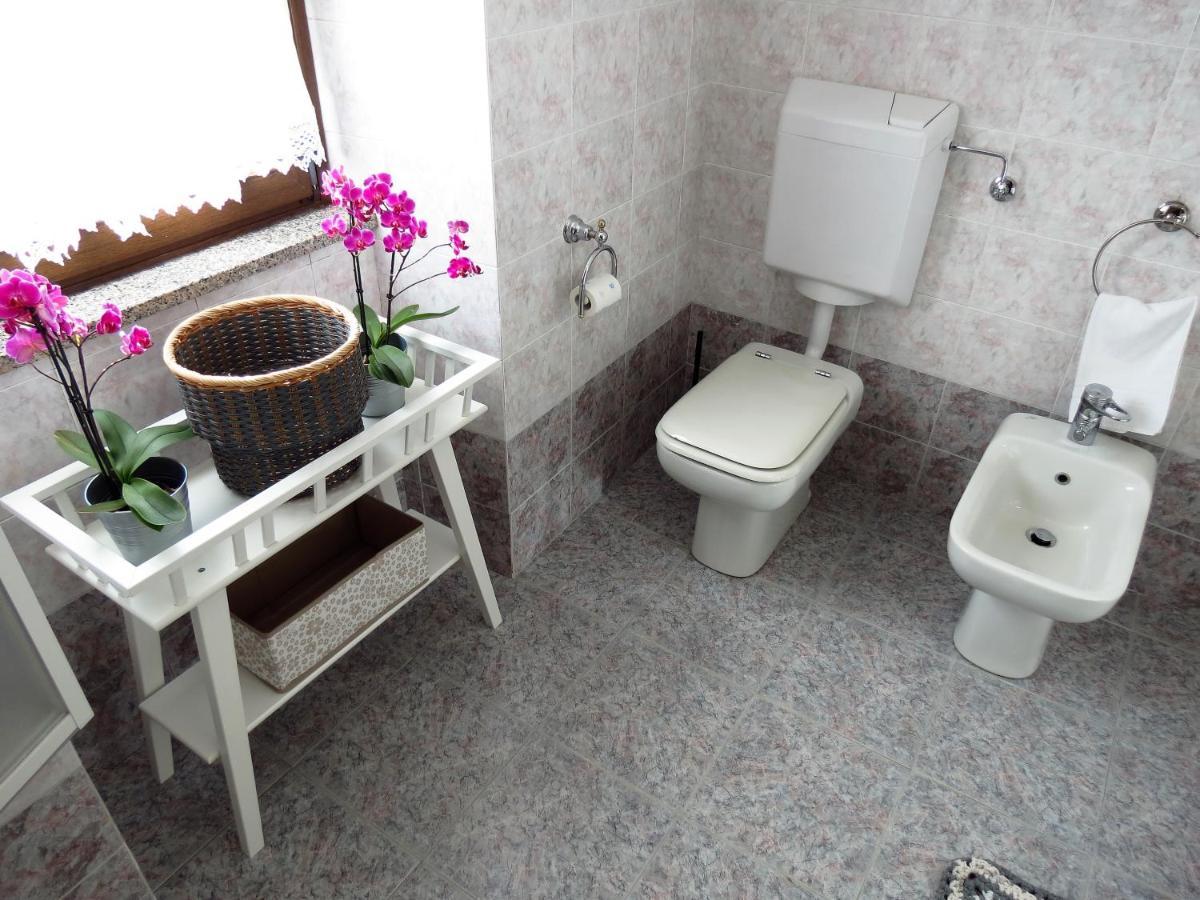 Apartment Lo Gnomo Sotto Al Glicine